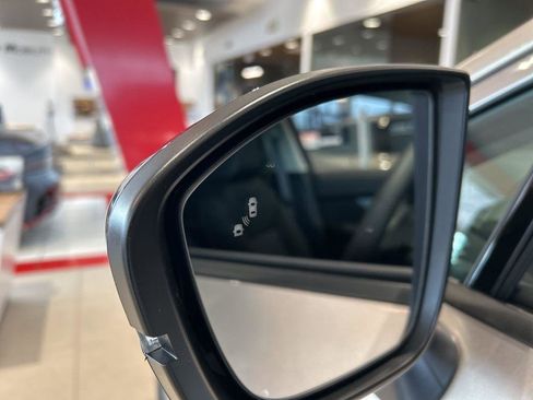 New 2025 Nissan Murano SL image 10