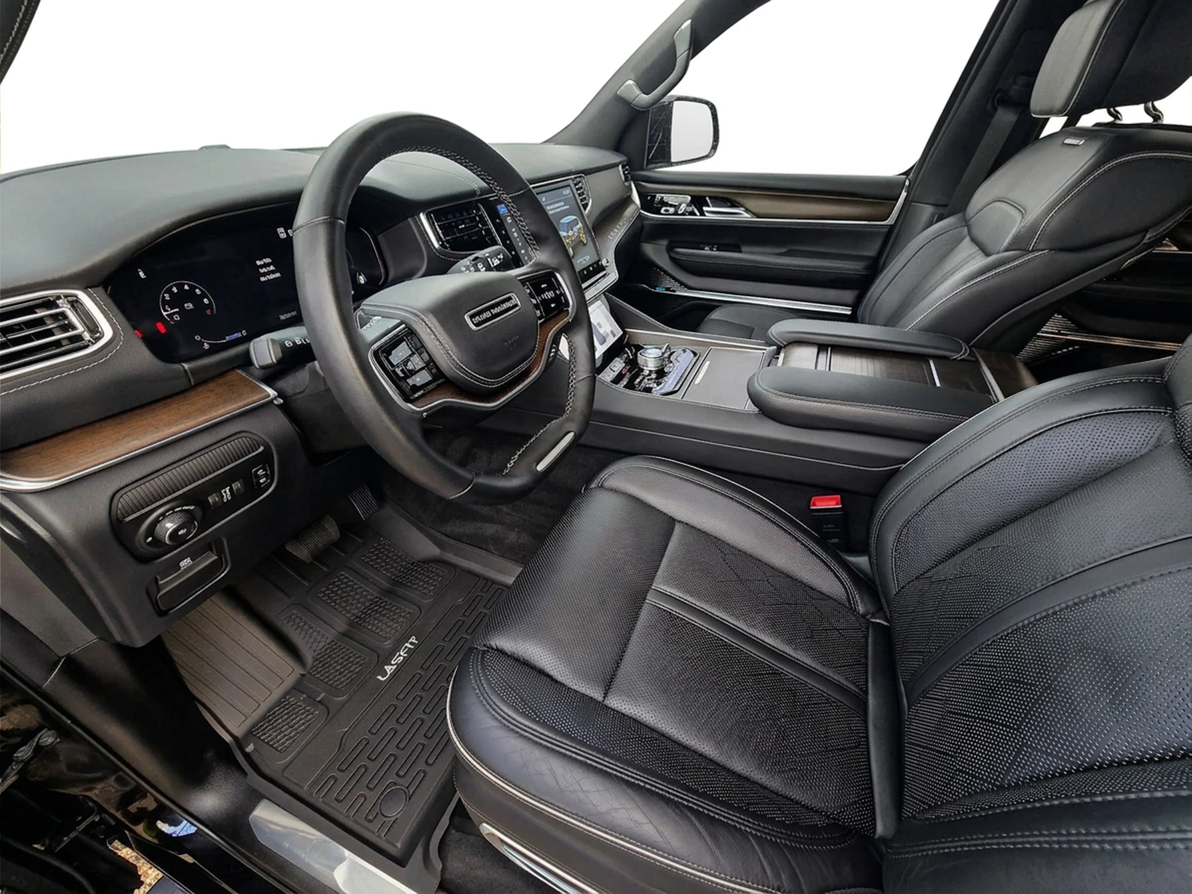 Used 2022 Jeep Grand Wagoneer Series II w/ Premium Group II AWD/4WD image 9