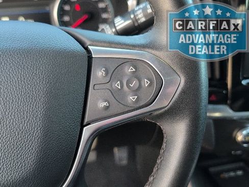 Used 2023 Chevrolet Traverse RS image 21