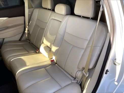 Used 2018 Nissan Murano Platinum image 19