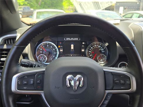 Used 2022 RAM 1500 Big Horn AWD/4WD image 36