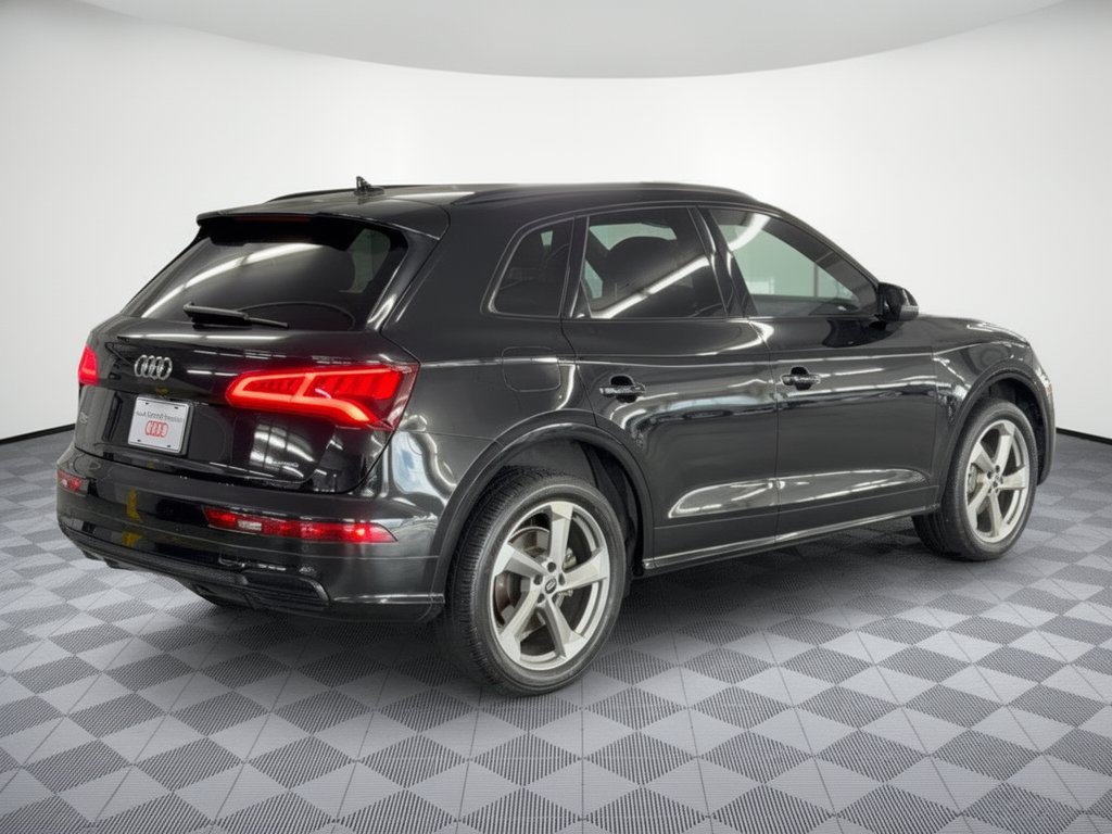 Used 2020 Audi Q5 2.0T Titanium Premium Plus AWD/4WD image 9