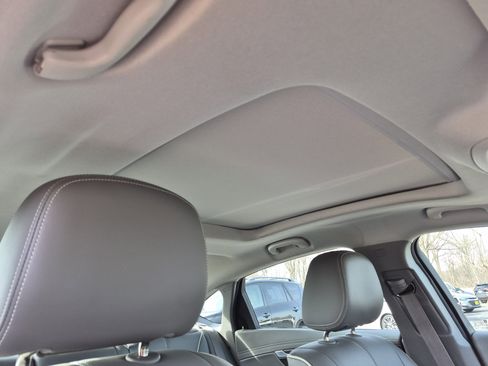 Used 2015 Chevrolet Impala LT w/ Convenience Package image 15