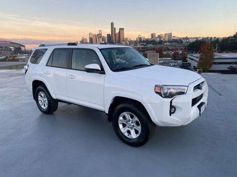 Used 2024 Toyota 4Runner SR5 image 28