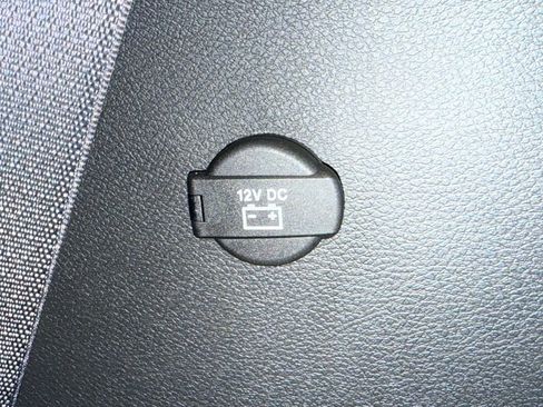 New 2026 Chrysler Pacifica Select FWD image 32