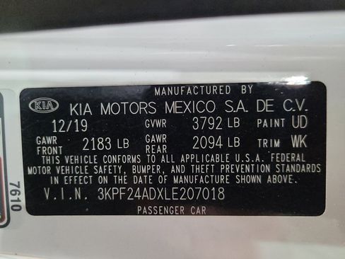 Used 2020 Kia Forte LXS FWD image 33