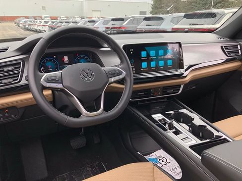 New 2026 Volkswagen Atlas Cross Sport SE AWD/4WD image 10