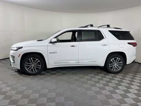 Certified 2023 Chevrolet Traverse High Country w/ LPO, Floor Liner Package image 2