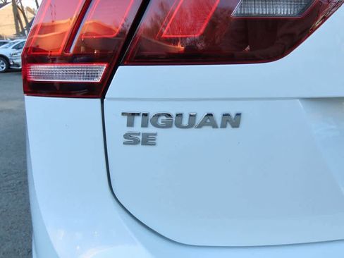 Used 2019 Volkswagen Tiguan SE image 7