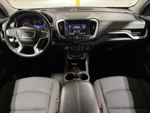Used 2024 GMC Terrain SLE FWD image 10