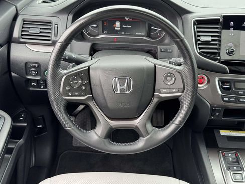 Used 2023 Honda Passport EX-L image 12