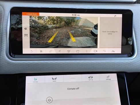 Used 2018 Land Rover Range Rover Velar R-Dynamic SE image 13