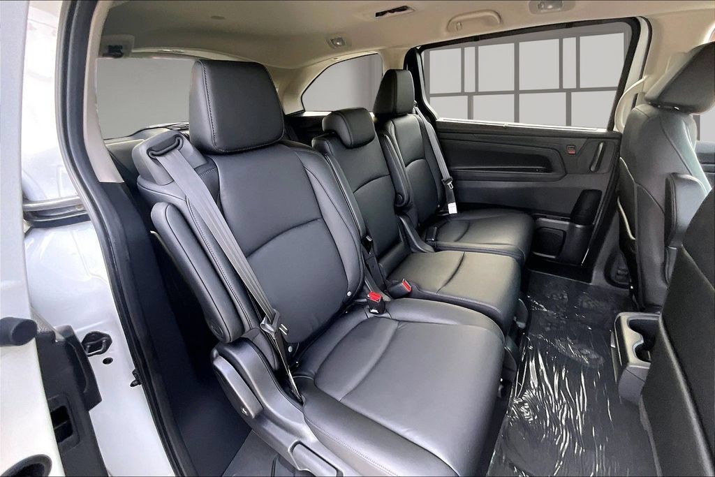 New 2026 Honda Odyssey EX-L image 9