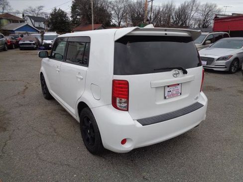 Used 2012 Scion xB 5-Door Wagon 5-Spd MT image 5