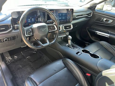 Used 2025 Ford Mustang Premium RWD image 22
