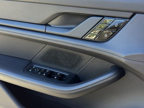 Certified 2021 Porsche Taycan 4S image 27