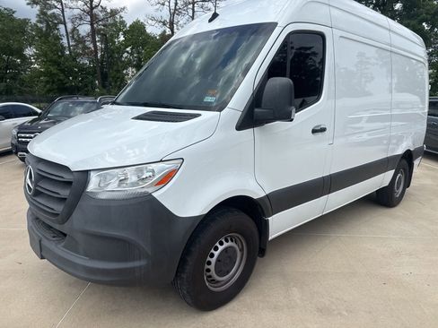 Used 2023 Mercedes-Benz Sprinter 144 Cargo image 8