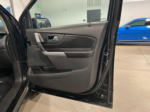Used 2014 Ford Edge SEL w/ Equipment Group 205A image 41