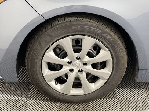 Used 2024 Toyota Corolla LE FWD image 11