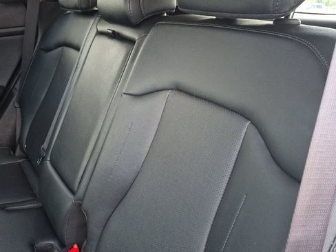 Used 2025 Kia Sportage EX FWD image 12