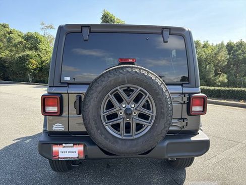 New 2026 Jeep Wrangler Unlimited Sport AWD/4WD image 6