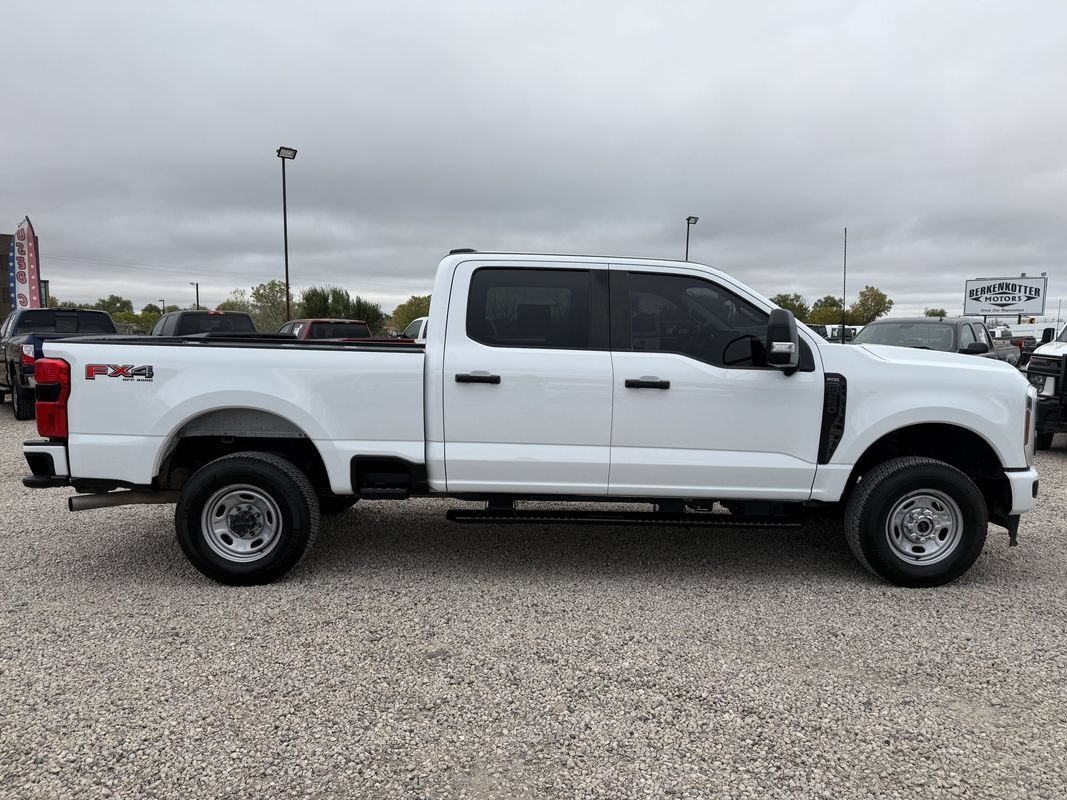 Used 2024 Ford F250 XL w/ STX Appearance Package AWD/4WD image 12