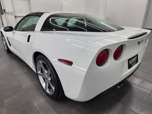 Used 2007 Chevrolet Corvette Coupe w/ Preferred Equipment Group image 6