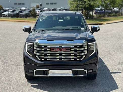 New 2025 GMC Sierra 1500 Denali image 9