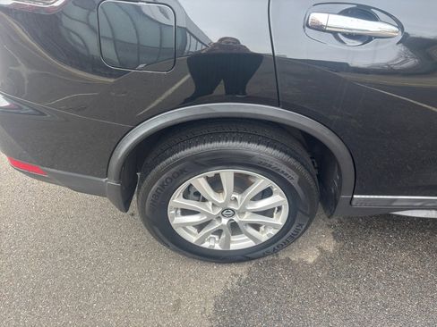 Used 2020 Nissan Rogue S w/ Special Edition Package image 27