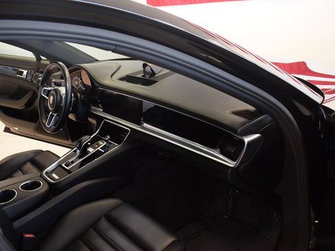 Used 2018 Porsche Panamera 4 AWD/4WD image 49