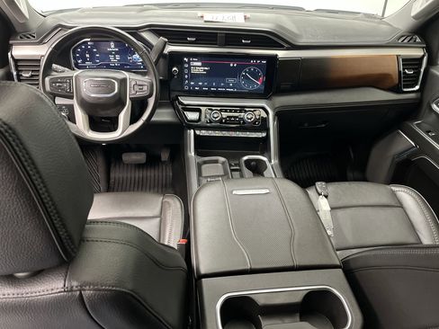 Certified 2024 GMC Sierra 3500 Denali w/ Technology Package image 4