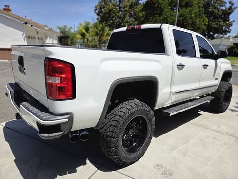 Used 2014 GMC Sierra 1500 SLT w/ All-Terrain Package AWD/4WD image 40