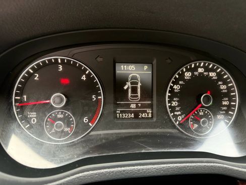 Used 2013 Volkswagen Passat TDI SEL Premium image 16