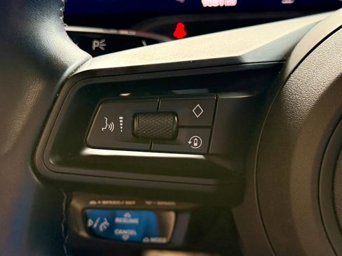 Used 2021 Porsche Taycan RWD image 36