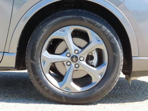 Used 2023 Ford Escape ST-Line w/ Tech Pack #1 AWD/4WD image 11