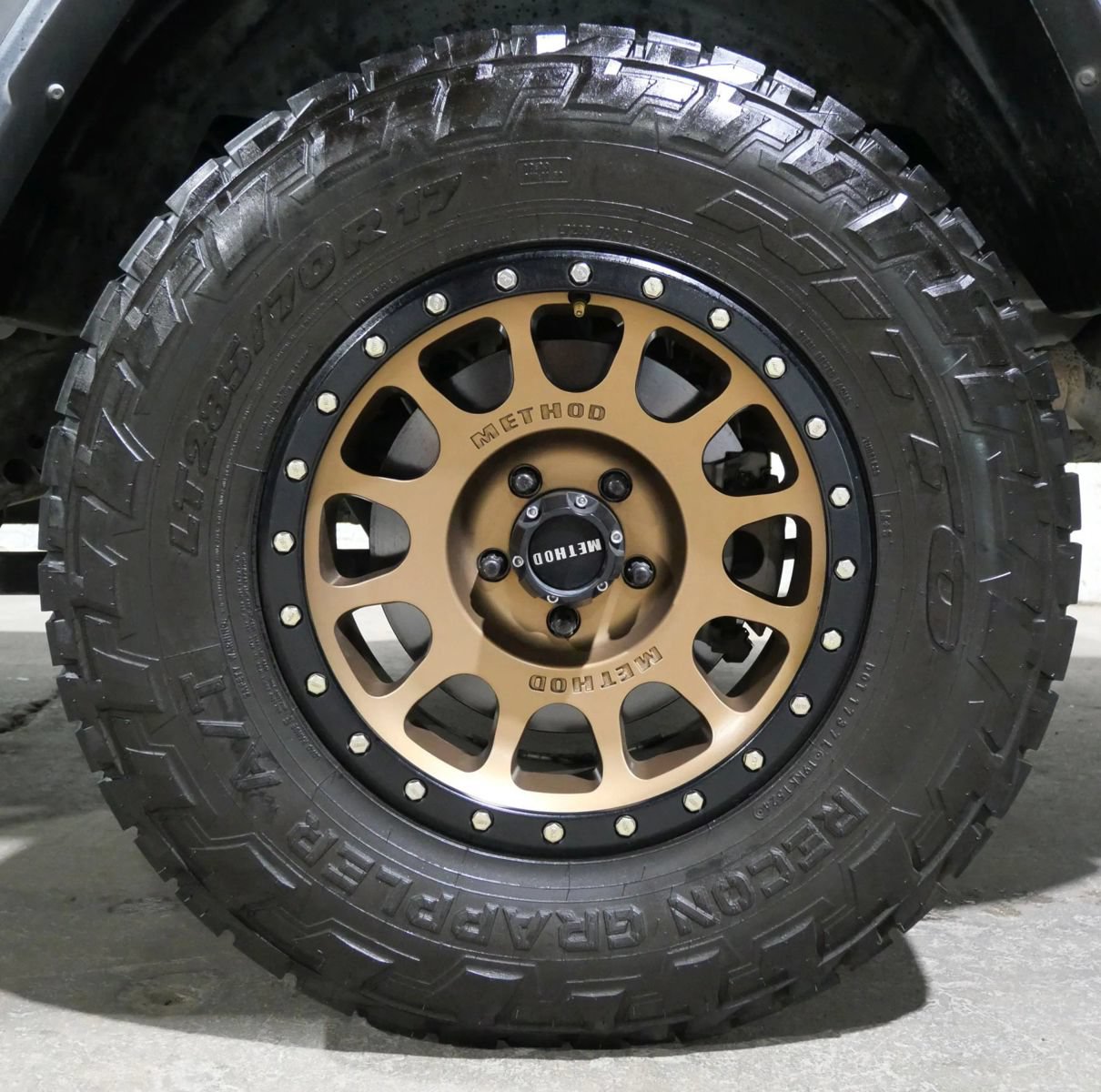 Used 2021 Jeep Gladiator Sport AWD/4WD image 23