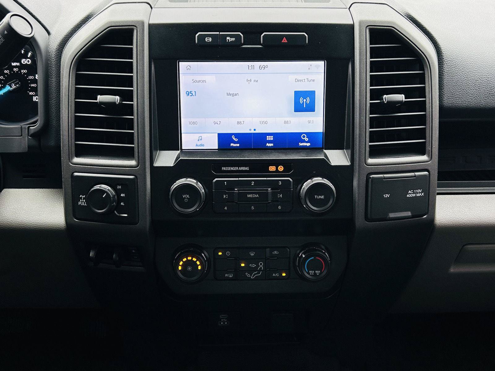 Used 2022 Ford F250 XL w/ Power Equipment Group AWD/4WD image 13