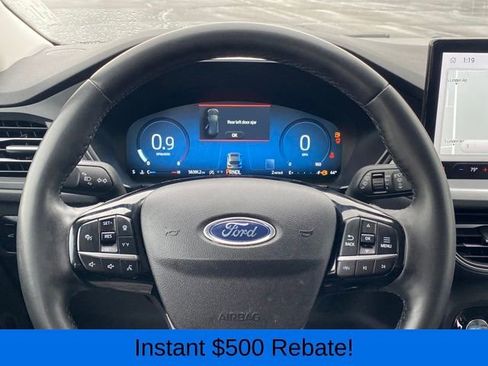 Used 2023 Ford Escape Platinum image 8