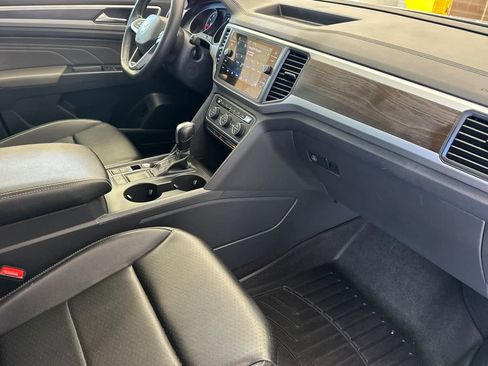 Used 2021 Volkswagen Atlas SE FWD image 18