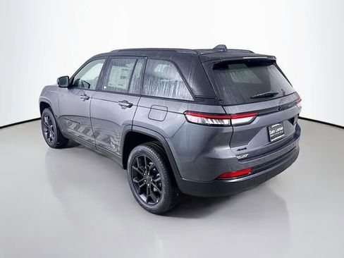 New 2025 Jeep Grand Cherokee Limited image 5