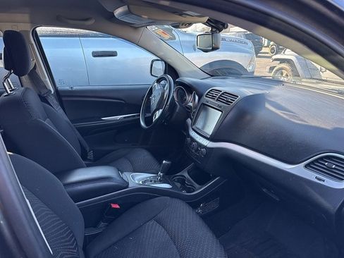 Used 2015 Dodge Journey SXT w/ Flexible Seating Group image 3