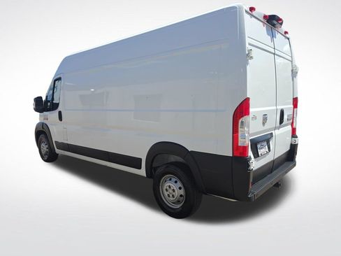 Used 2020 RAM ProMaster 2500 w/ Interior Convenience Group FWD image 3