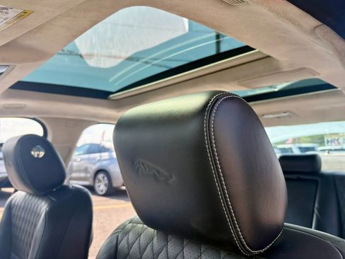 Used 2016 Jaguar XJ L Portfolio image 16