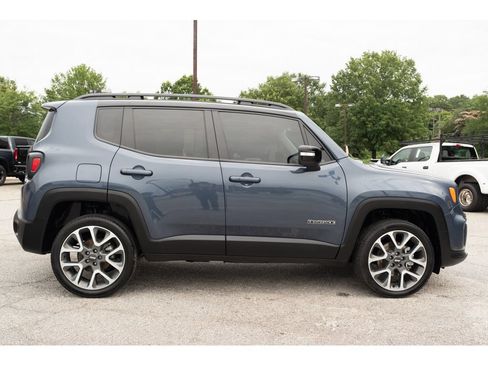 Used 2022 Jeep Renegade Limited w/ Sun, Sound & Wheels Group AWD/4WD image 9