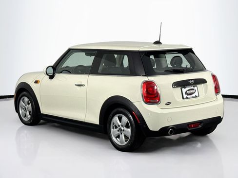 Used 2019 MINI Cooper 2-Door Hardtop image 9