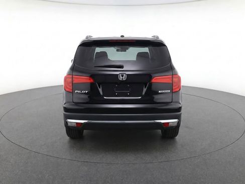 Used 2017 Honda Pilot Touring image 3