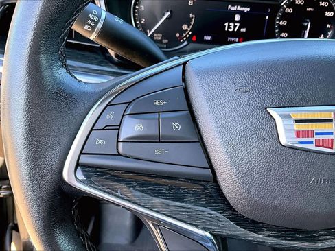 Used 2021 Cadillac XT5 Premium Luxury image 23