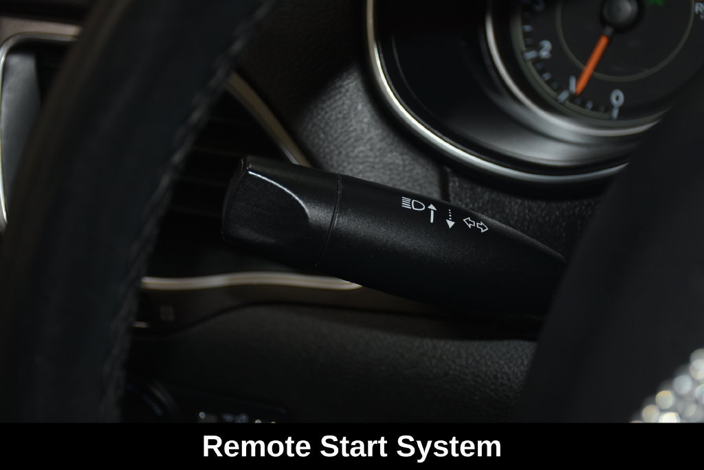 Used 2019 Jeep Cherokee Latitude Plus w/ Cold Weather Group AWD/4WD image 11