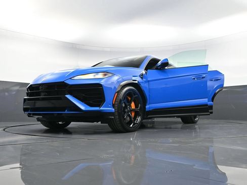 Used 2025 Lamborghini Urus S AWD/4WD image 42