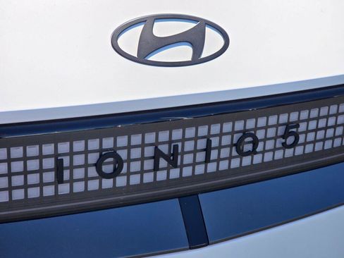New 2025 Hyundai Ioniq 5 XRT AWD/4WD image 12